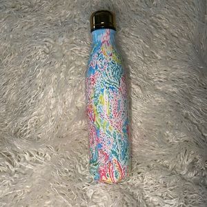 Lilly Pulitzer S’well 25oz Water 💧 Bottle